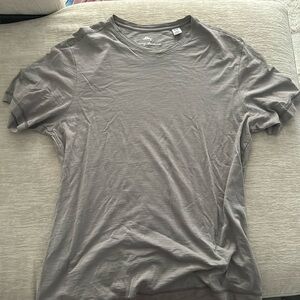 Men’s Tommy bahama shirt